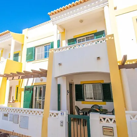 Semesterbostad Beachfront *