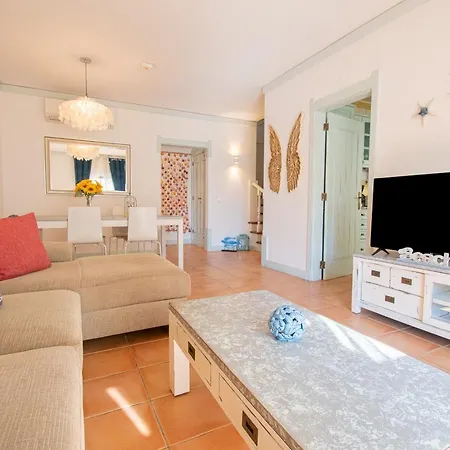 Beachfront Semesterbostad *